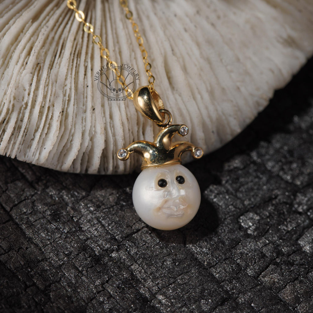 18k soild gold necklace carved pearl moonshape necklace moon necklace joker hat cute pearl necklace gift for her