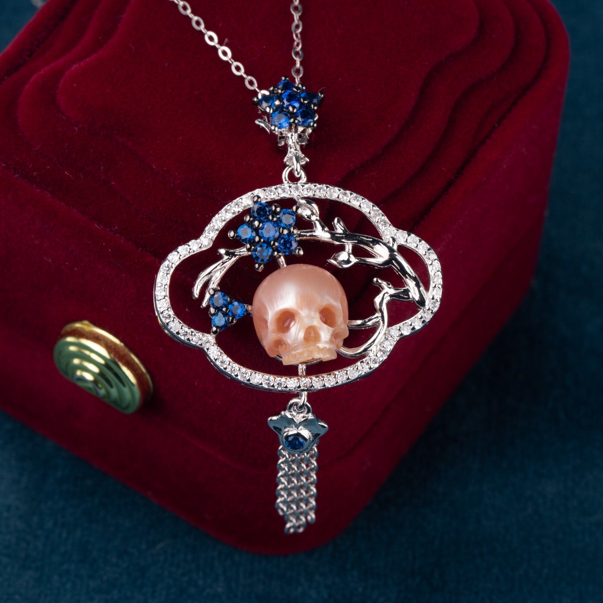 Secret Garden Necklace skull carved pearl S925 silver necklace