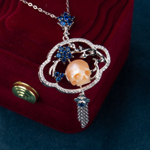 Open image in slideshow, Secret Garden Necklace skull carved pearl S925 silver necklace
