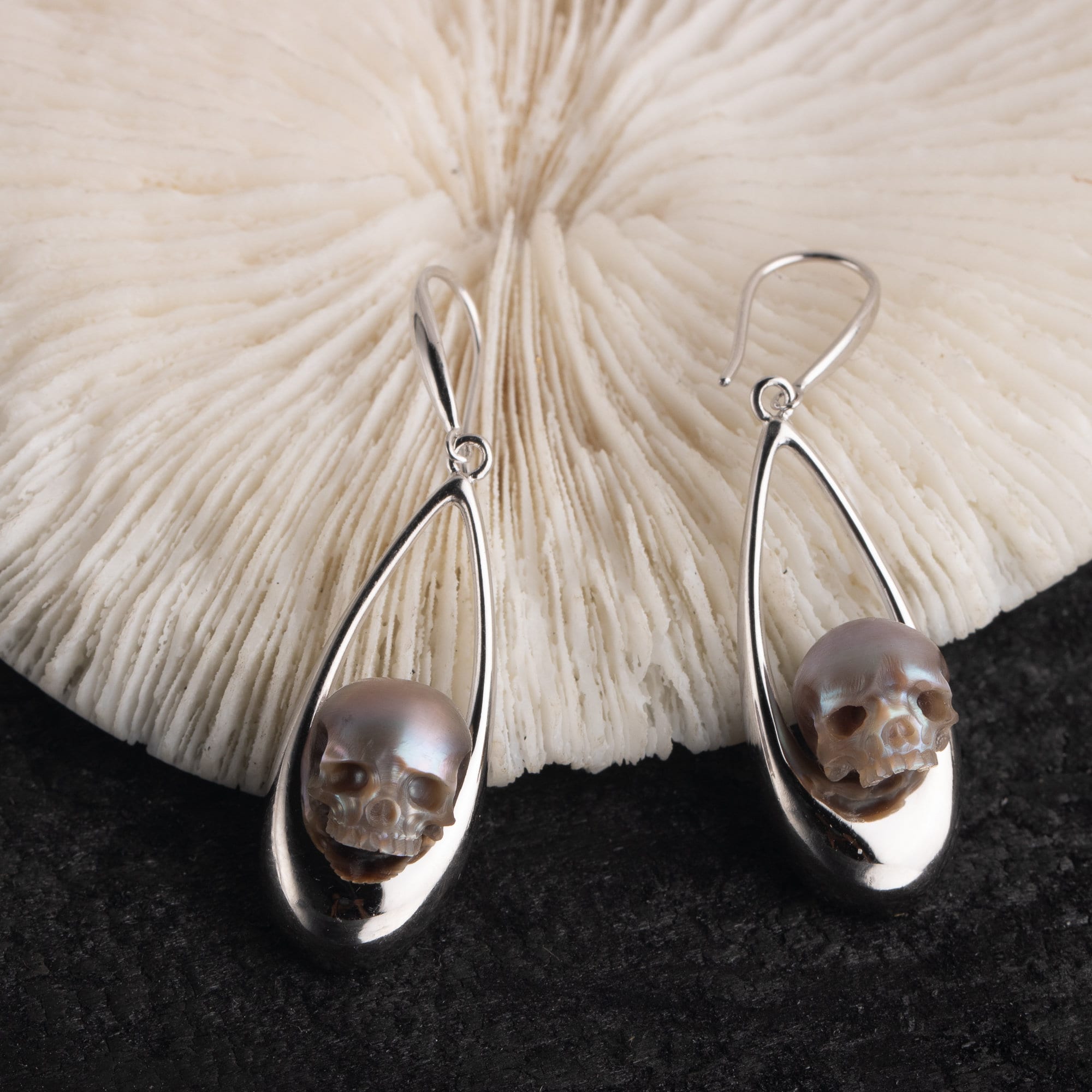skull carved pearl earrings for women drop shape freshwater pearl earrings gift for women mother of pearl handmade elegant earrings.jpg