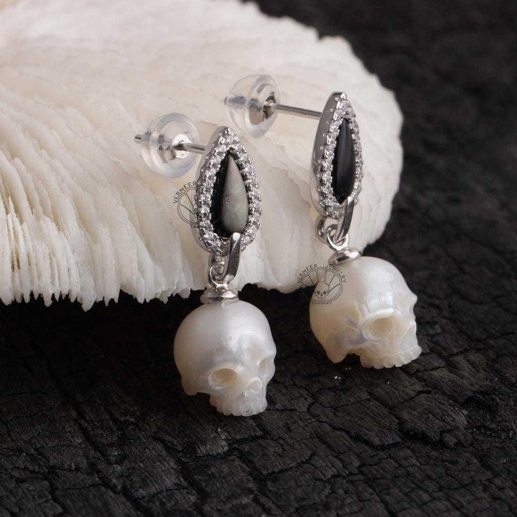 Black Blood Earring skull carved pearl S925 silver earring