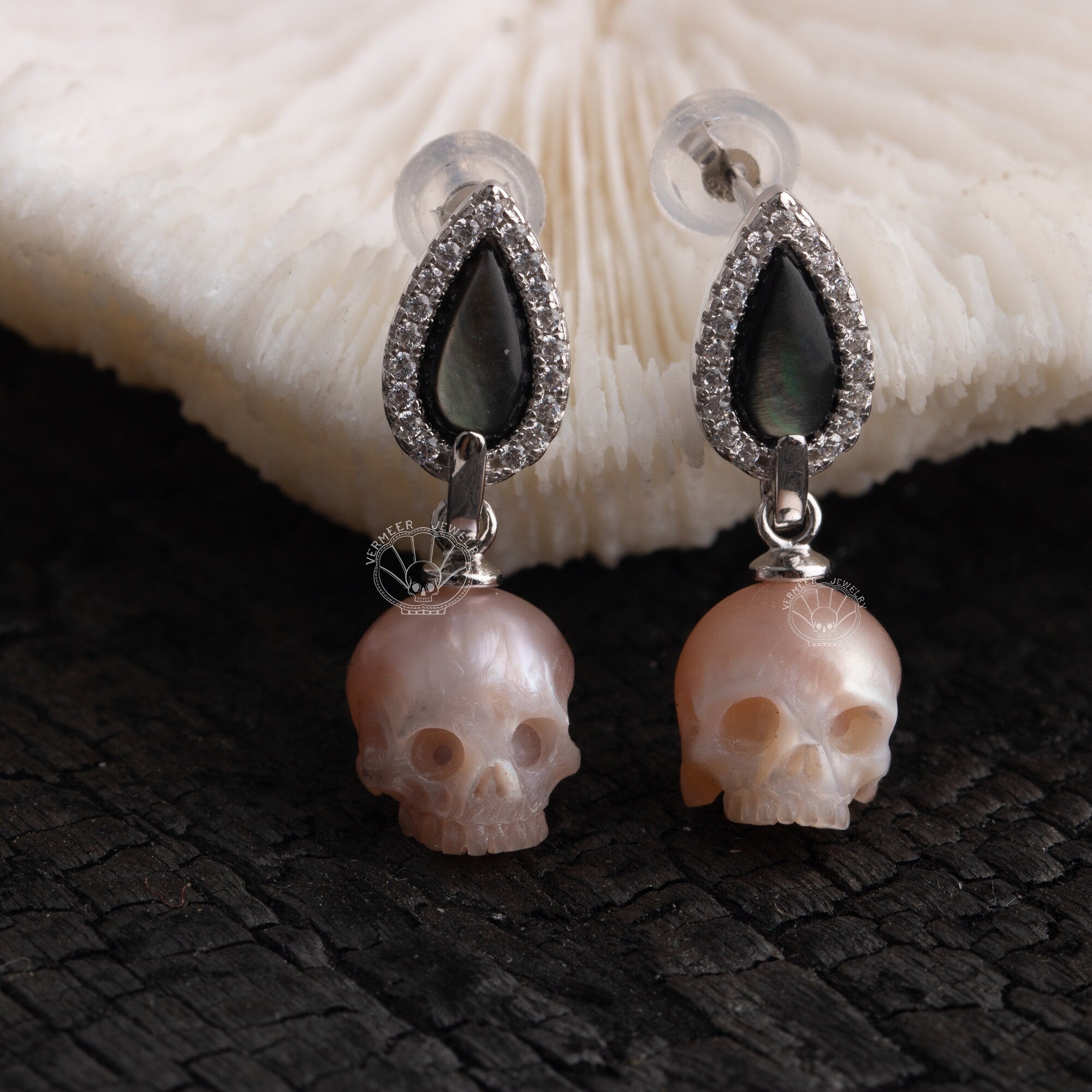 Black Blood Earring skull carved pearl S925 silver earring