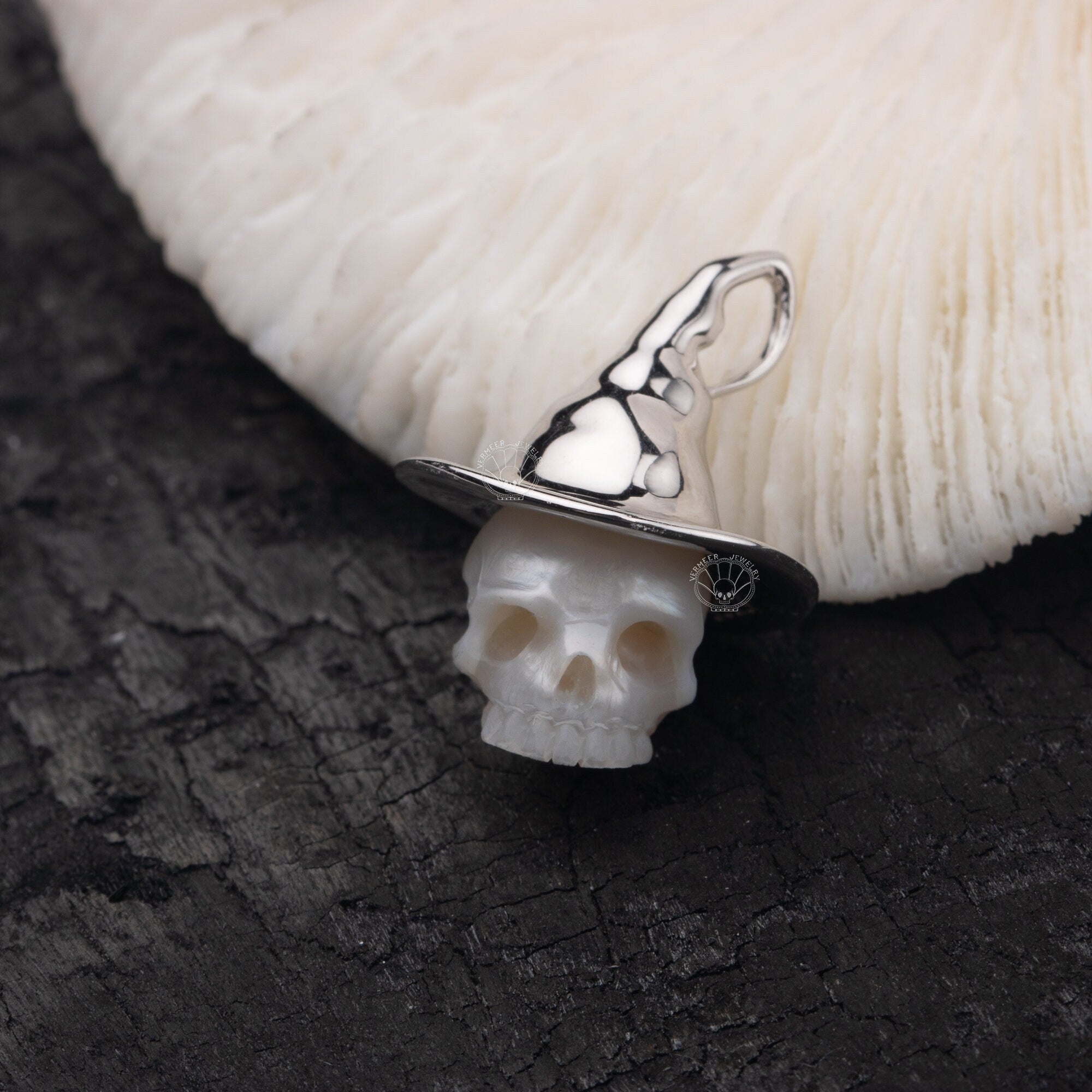 Witch Necklace skull carved pearl S925 silver necklace