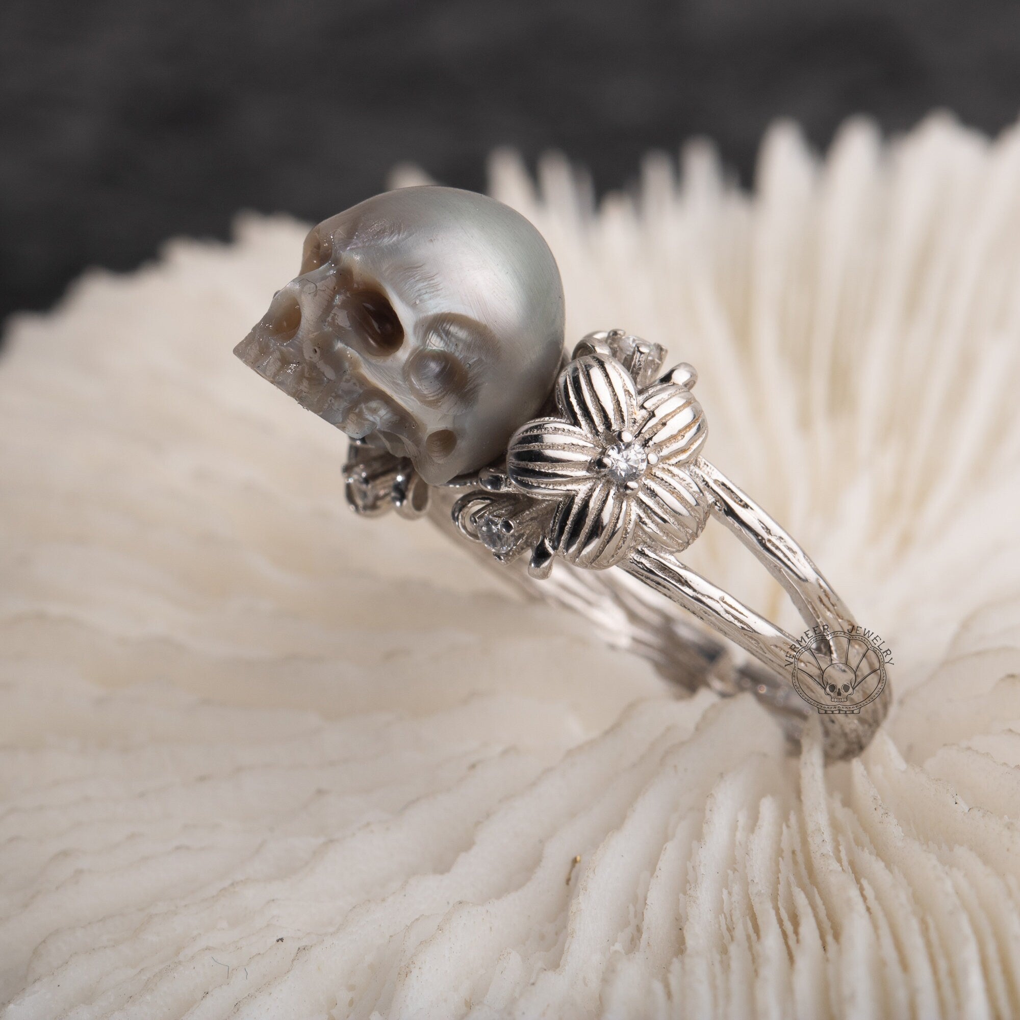 Venus Garden Ring handmade 925 silver skull carved pearl ring