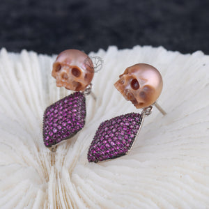Open image in slideshow, Playing Cards Earring skull carved pearl S925 silver earring
