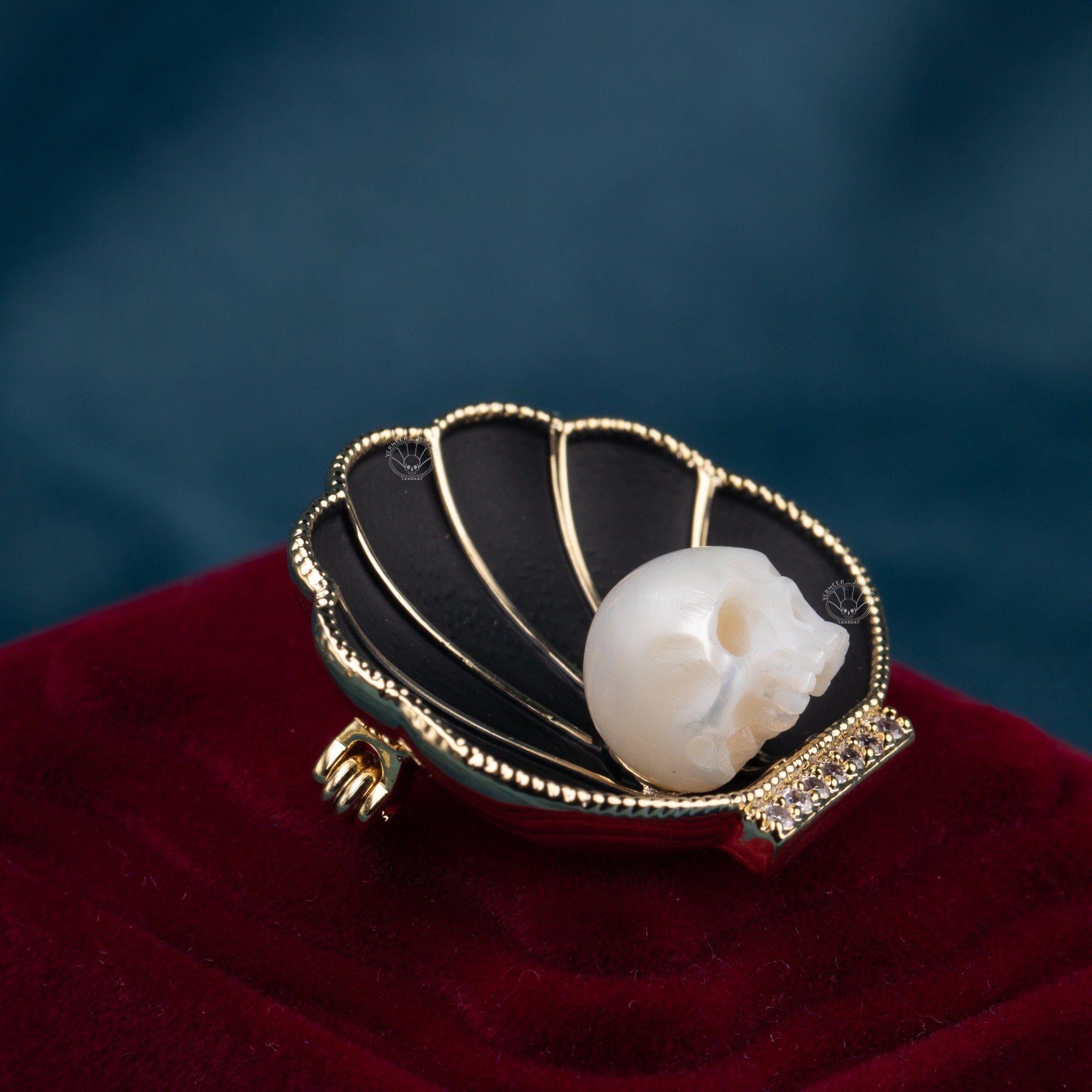 skull carved pearl brooch handmade brooch shell shape gothic jewelry for lover