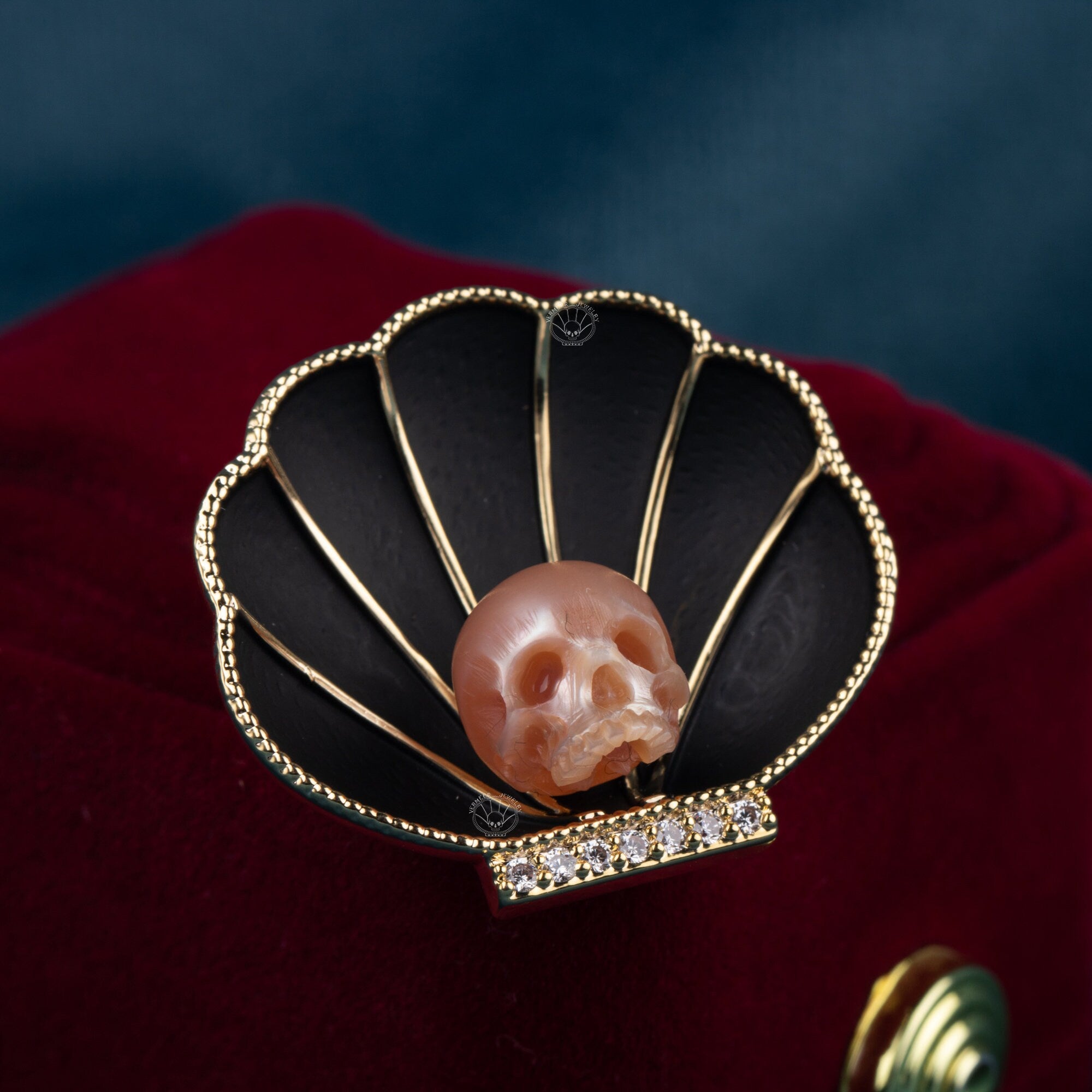 skull carved pearl brooch handmade brooch shell shape gothic jewelry for lover