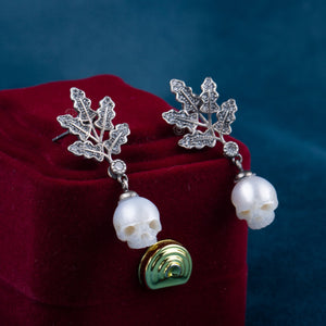 Open image in slideshow, October Earring skull carved pearl S925 silver earring
