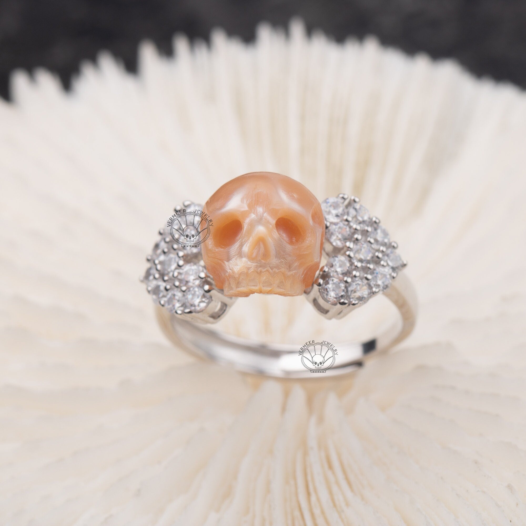 The Lover Ring handmade 925 silver skull carved pearl ring
