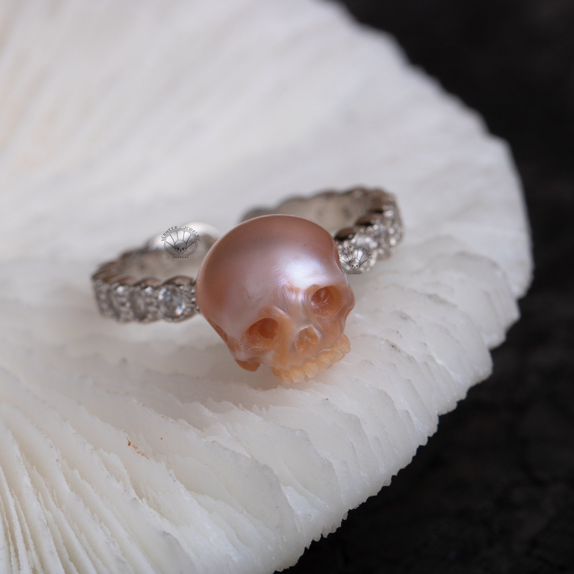 Brilliant Ring 925 silver handmade pearl carved skull ring with zircon