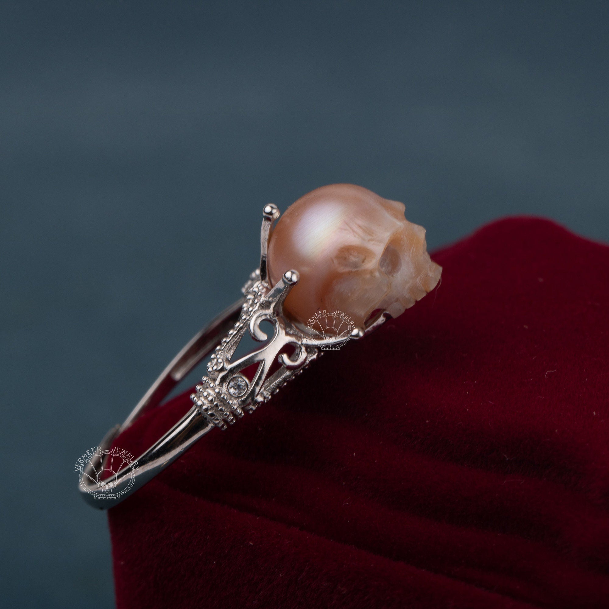 The Queen Ring handmade 925 silver skull carved pearl ring