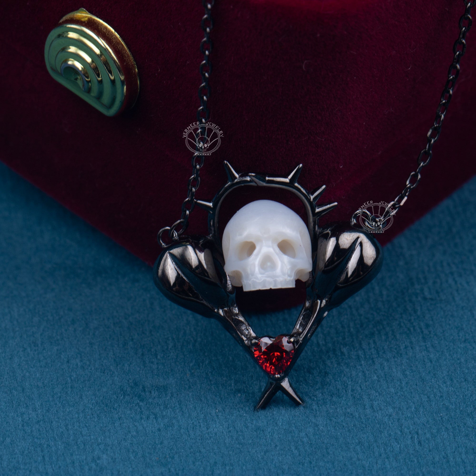 Plague Necklace skull carved pearl S925 silver necklace