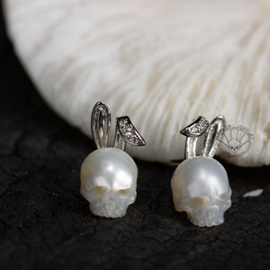 Open image in slideshow, skull carved pearl jewelry little bunny shape cute 925 silver earring necklace gift for halloween
