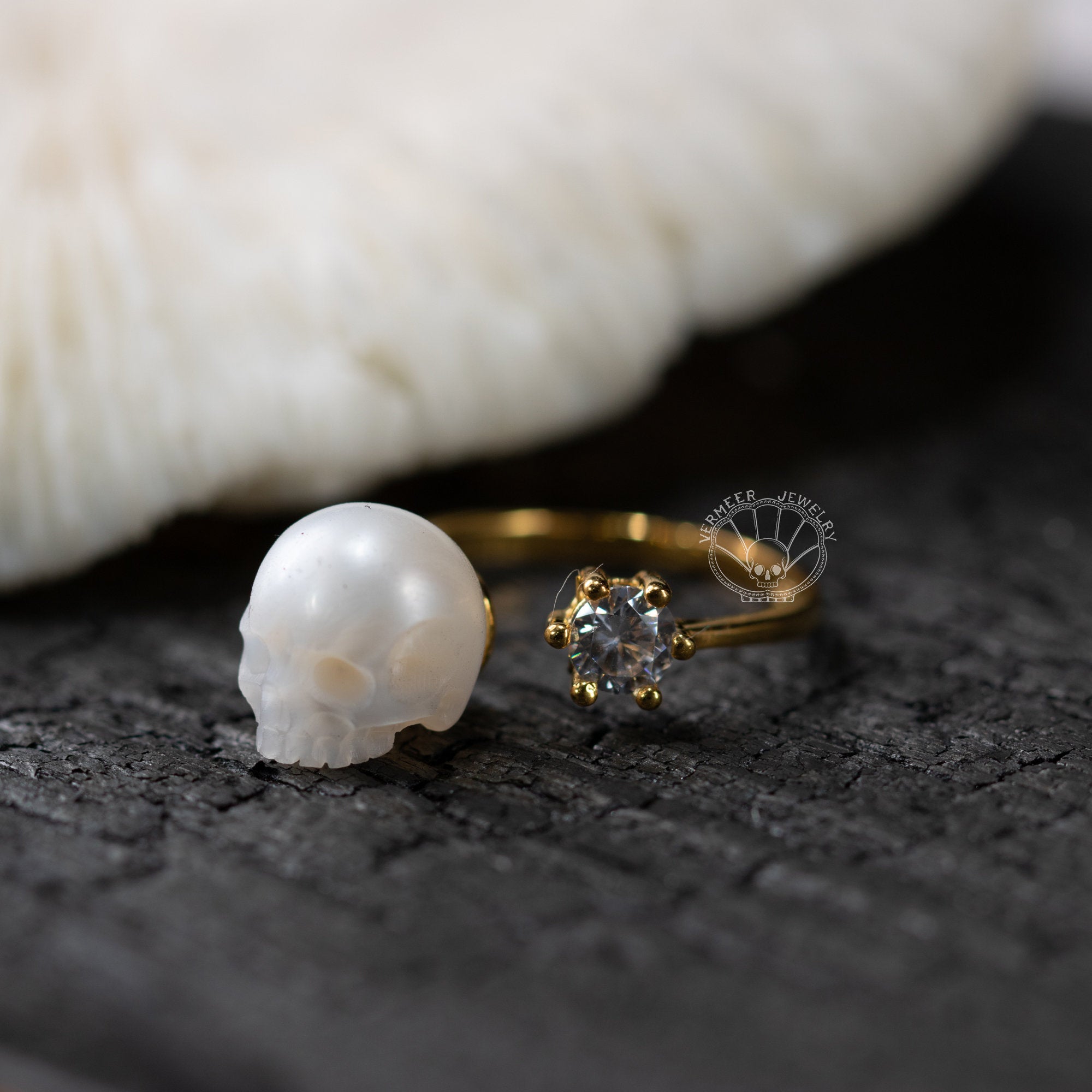 Diamond Ring handmade 925 silver skull carved pearl ring