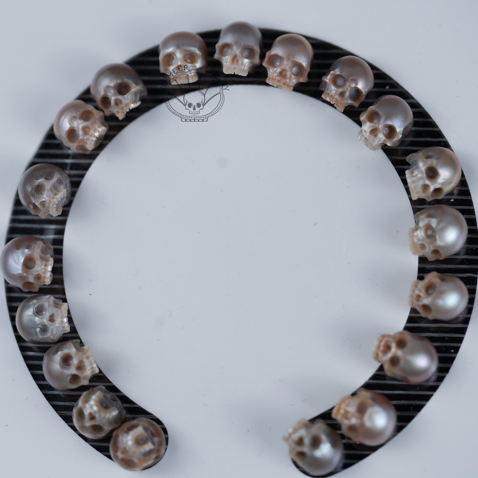 skull carved pearl bracelet full of skull pearl each looks different